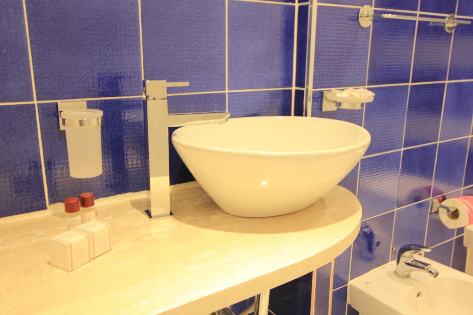 B&B Vitruvio Suites Formia Værelse billede