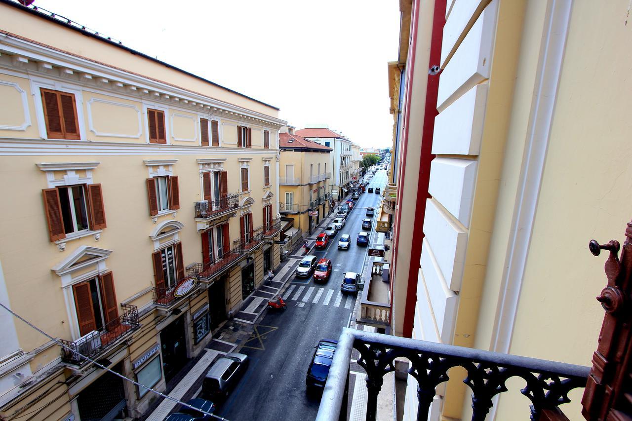 B&B Vitruvio Suites Formia Eksteriør billede