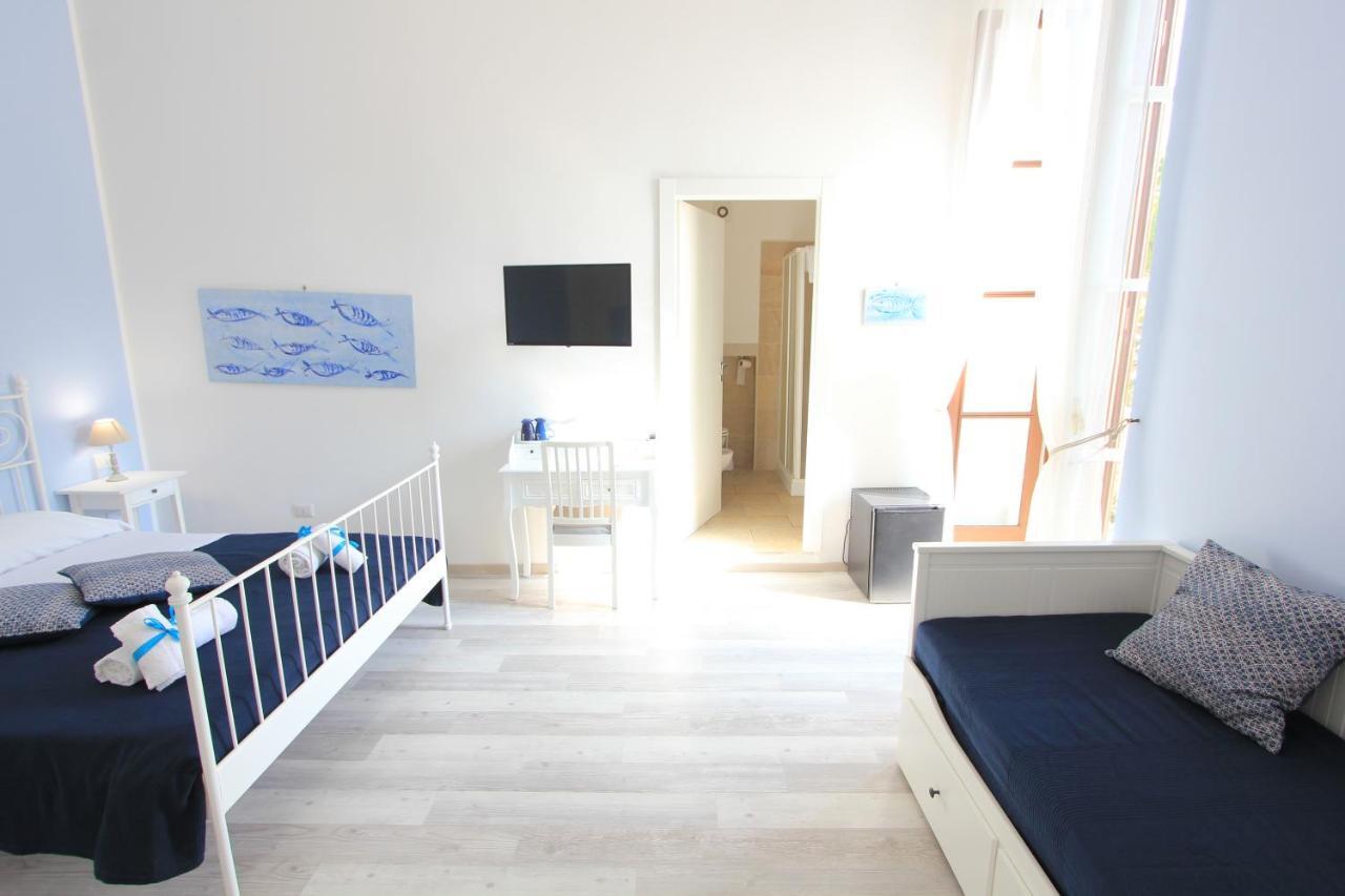 B&B Vitruvio Suites Formia Eksteriør billede